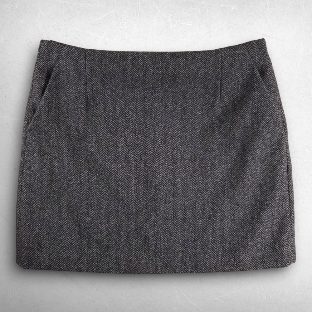 Uniqlo Herringbone Wool Blend Mini Skirt Women 6 Gray Academic Preppy Old Money